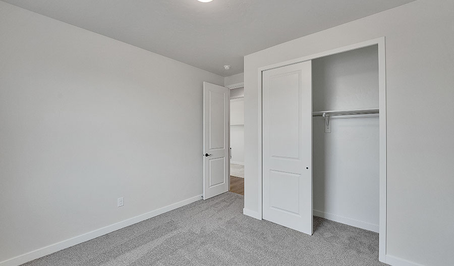 Bedroom of the Decker floor plan