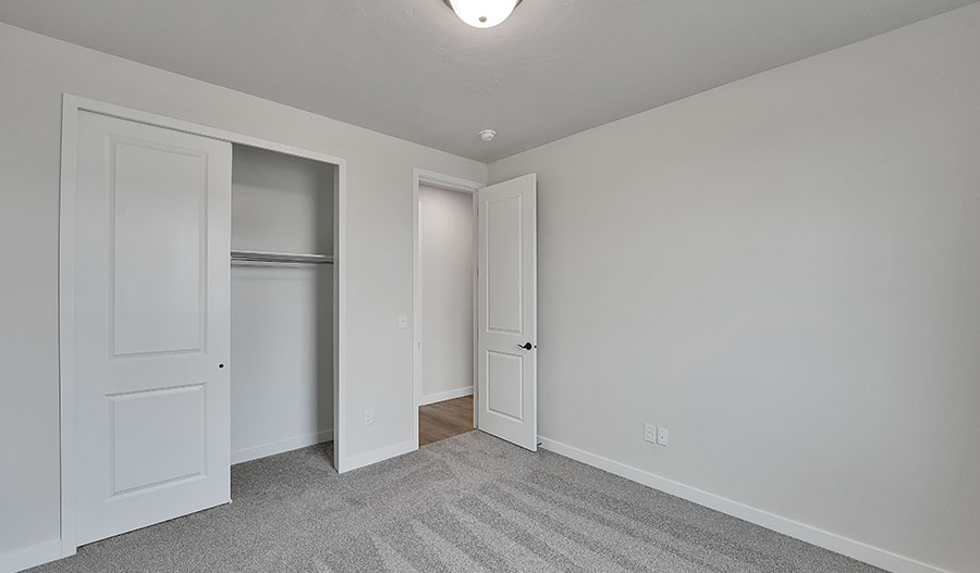 Bedroom of the Decker floor plan