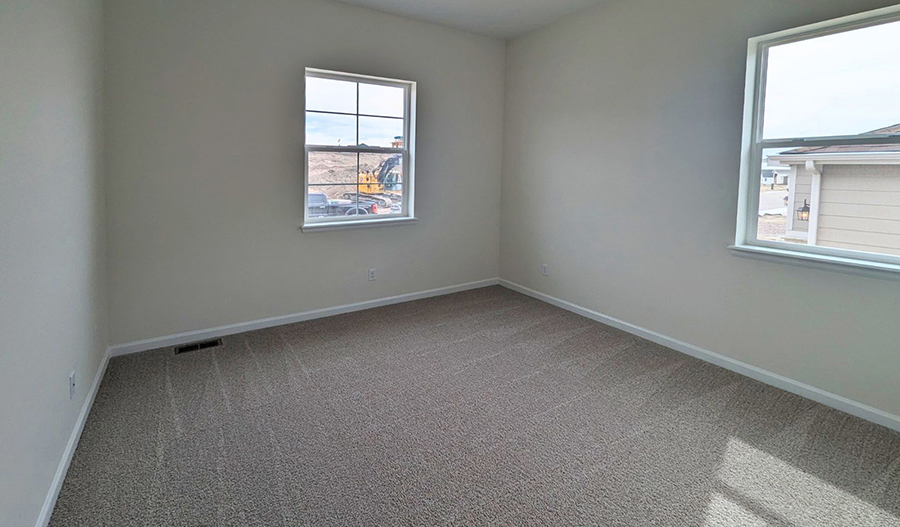 Bedroom of the Decker floor plan