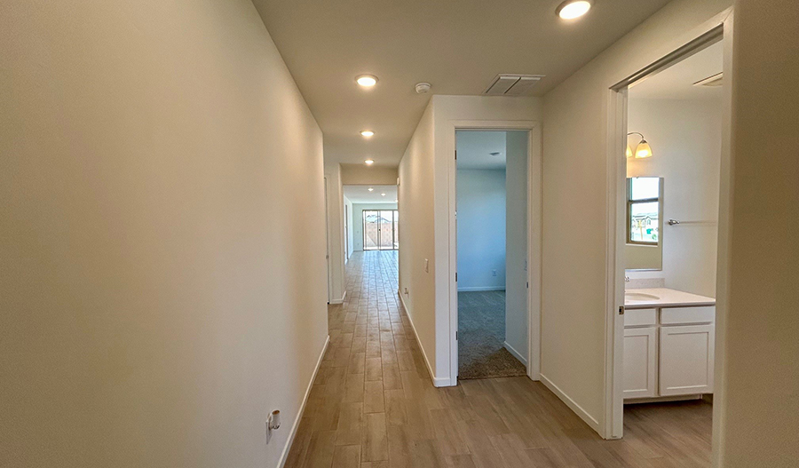 Hallway of the Sapphire floor plan