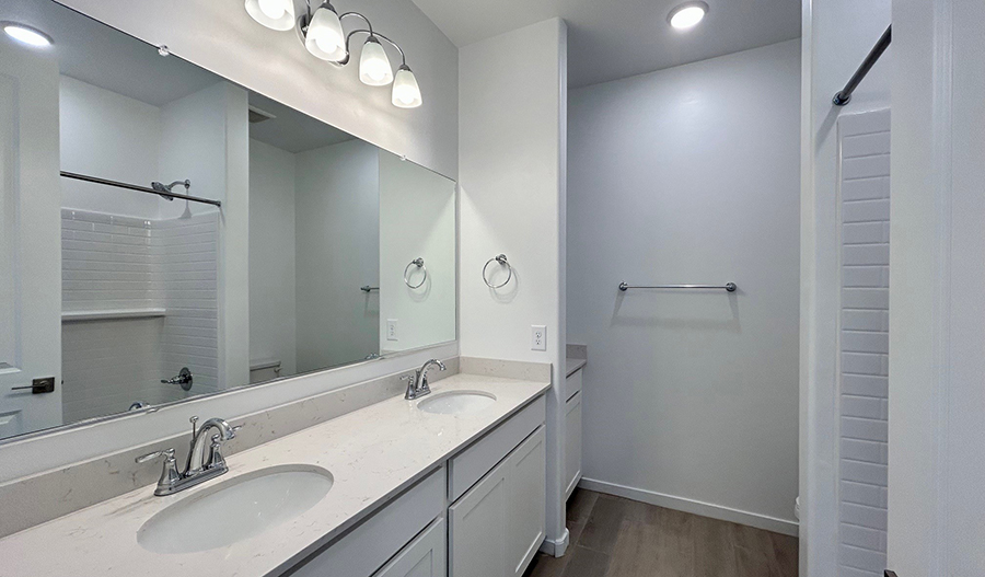 Bathroom of the Sapphire floor plan