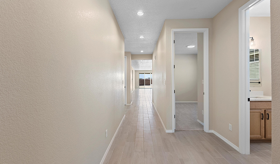 Entry of the Sapphire floor plan