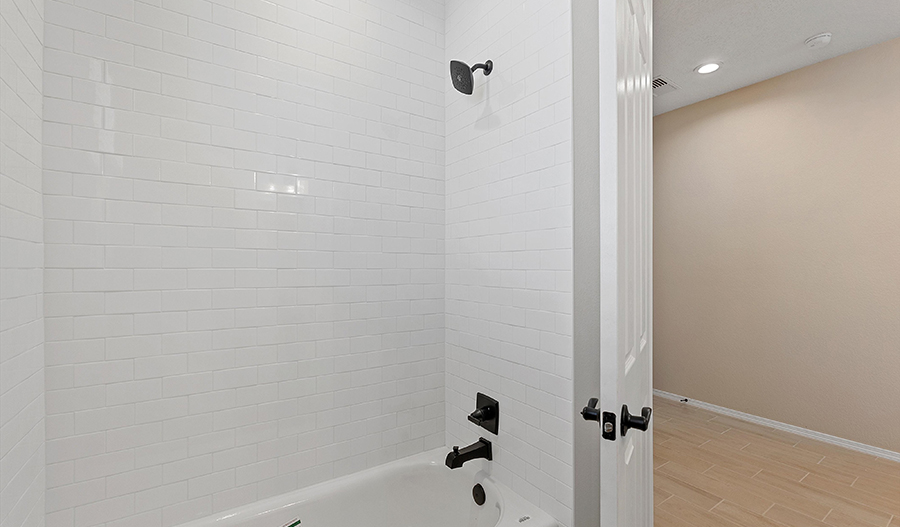 Bathroom of the Sapphire floor plan