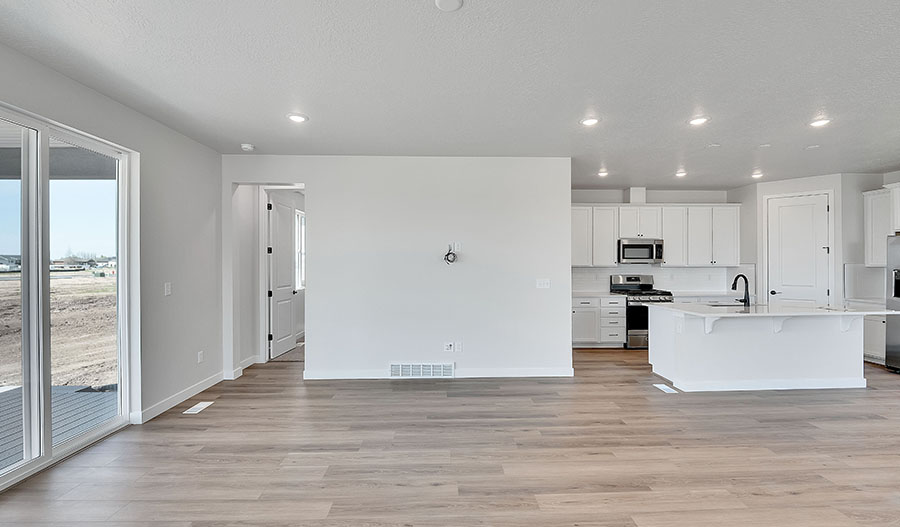 Dining of the Bronze floor plan