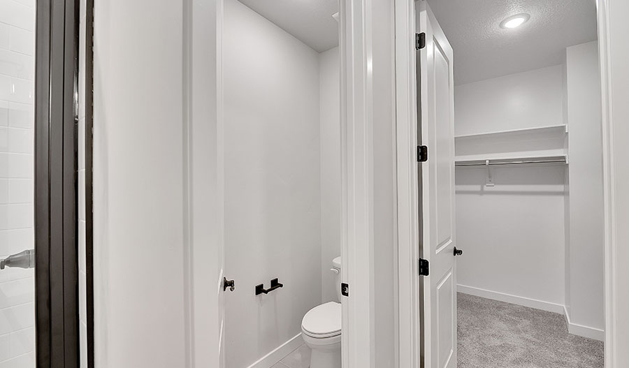 Bathroom of the Bronze floor plan