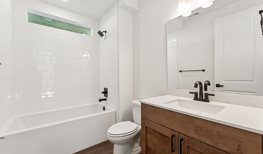 Bathroom of the Oscar floor plan