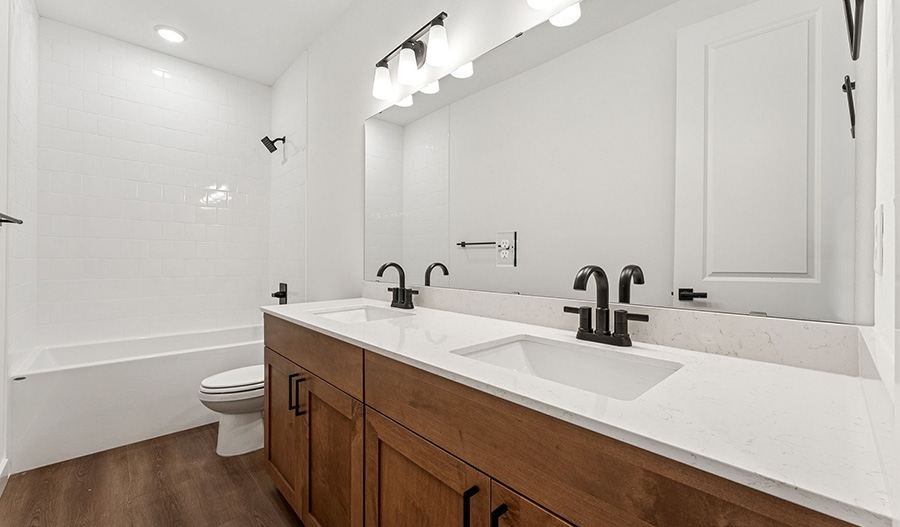 Bathroom of the Oscar floor plan