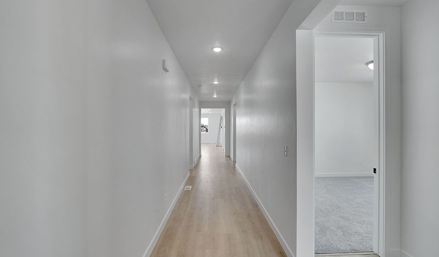 Entry of the Agate floor plan
