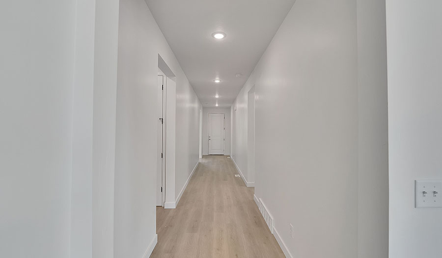 Entry of the Agate floor plan