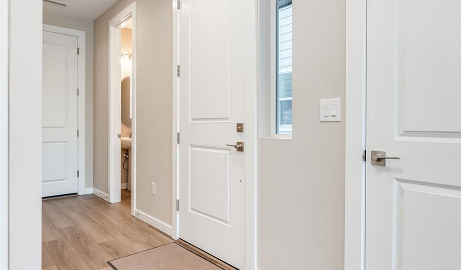 Entry of the Marblewood floor plan