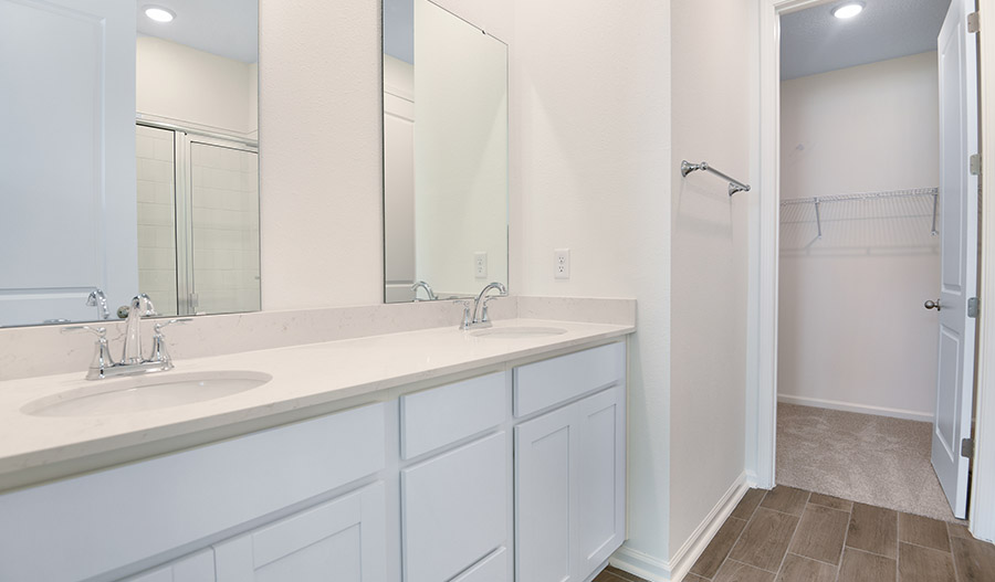 Bathroom of the Lynwood floor plan