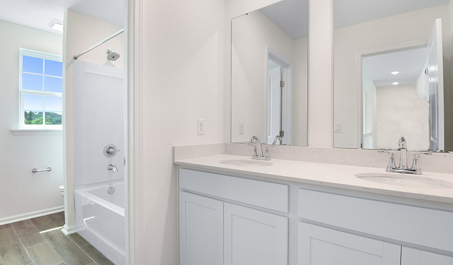 Bathroom of the Lynwood floor plan