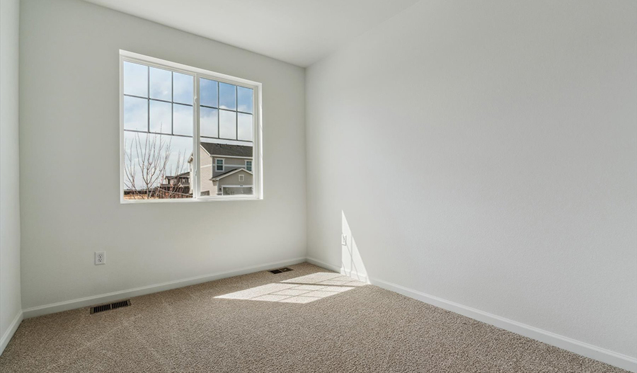Bedroom of the Peridot floor plan