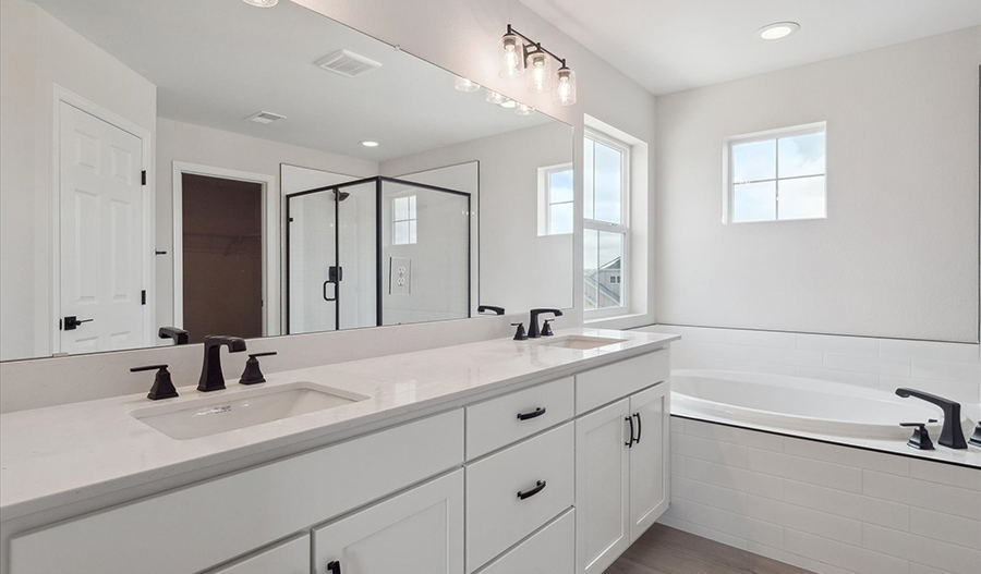 Bathroom of the DillonII floor plan