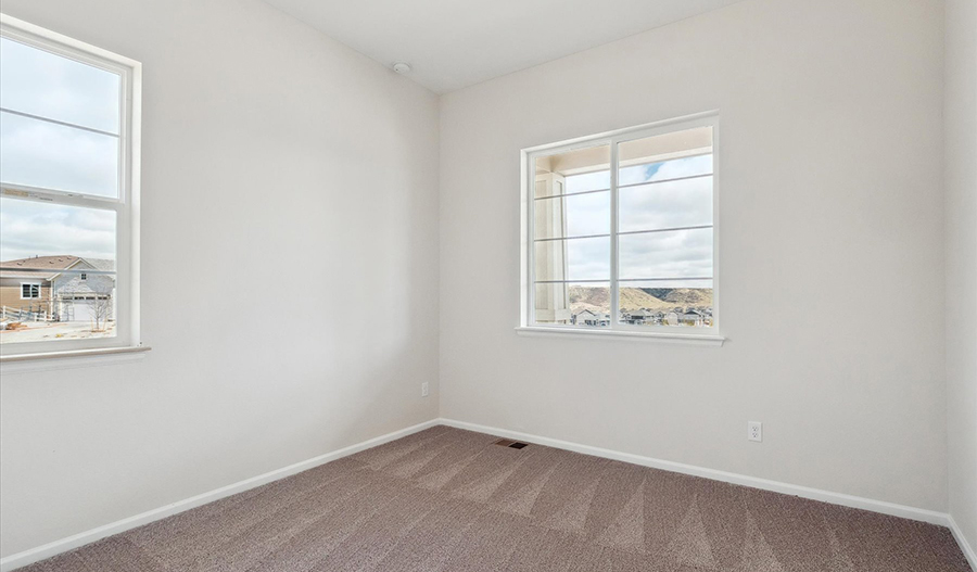Bedroom of the Decker floor plan