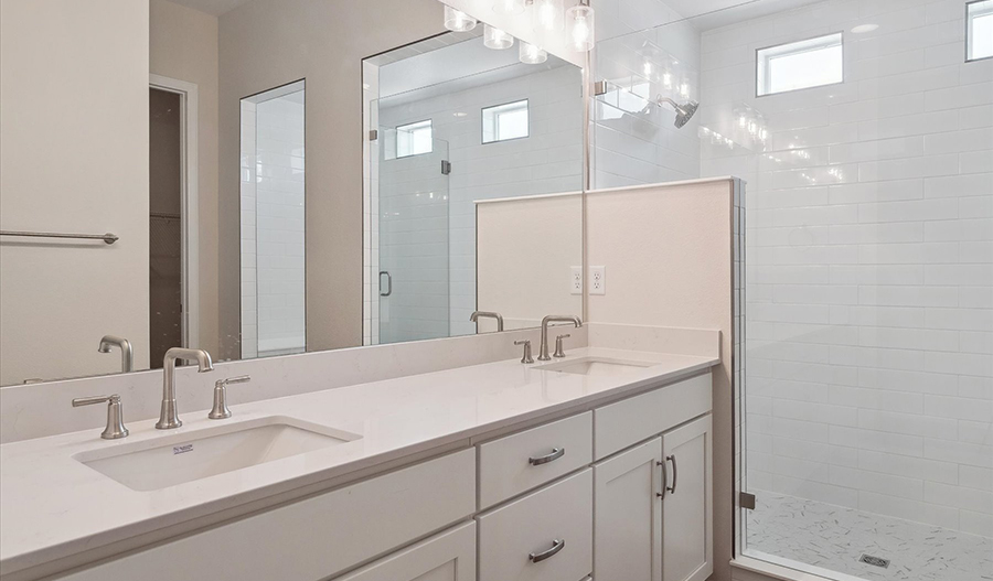 Bathroom of the Decker floor plan