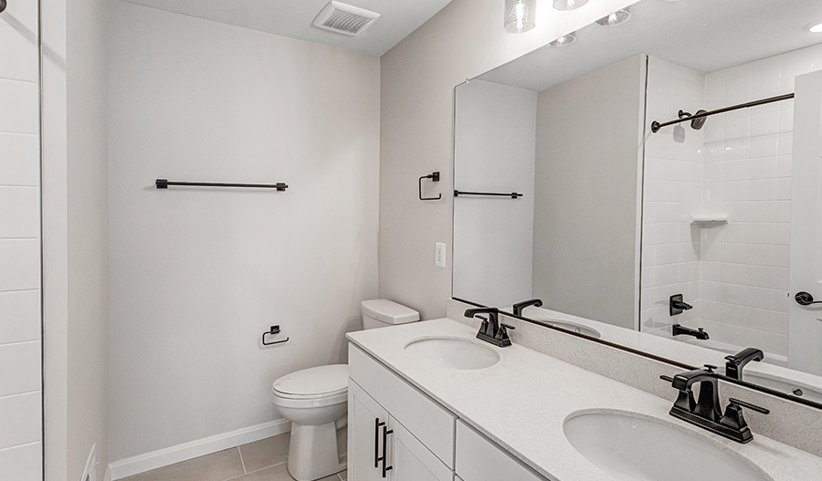 Bathroom of the Lapis floor plan