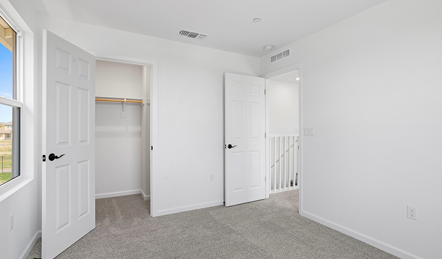 Bedroom of the Zinc floor plan