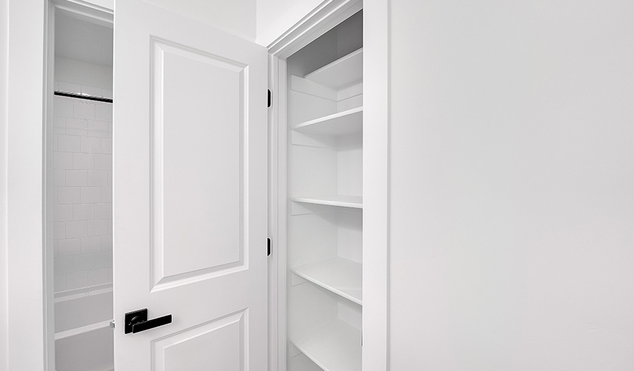 Bathroom of the Dillon floor plan