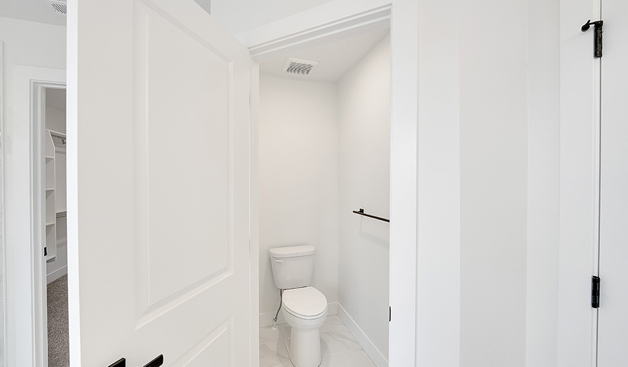 Bathroom of the Dillon floor plan