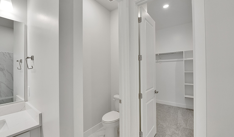 Bathroom of the DanielII floor plan