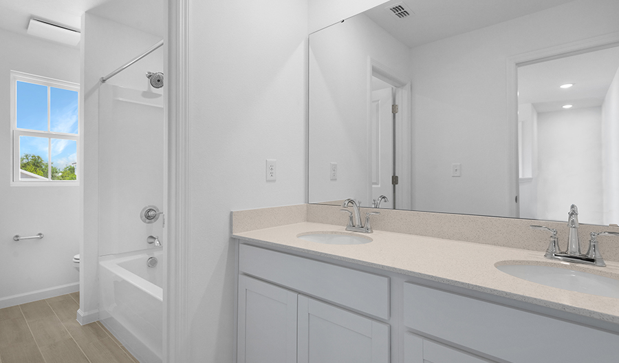 Bathroom of the Zinc floor plan