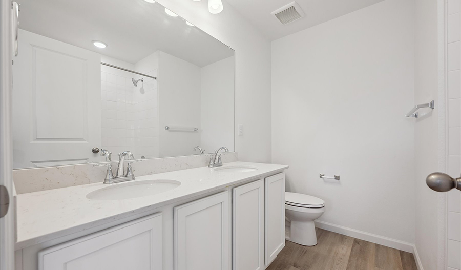 Bathroom of the Lapis floor plan