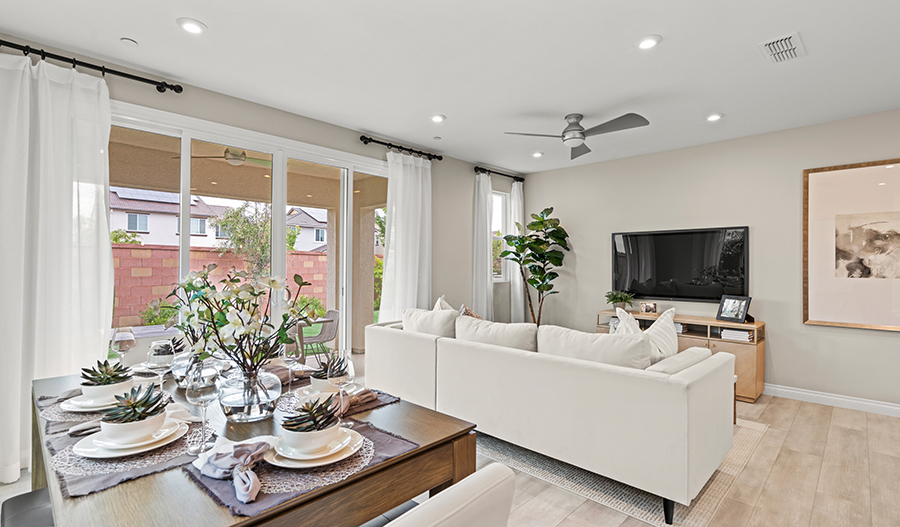 Dining of the Amethyst floor plan