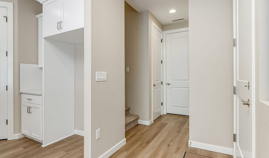 Entry of the Ironwood1 floor plan