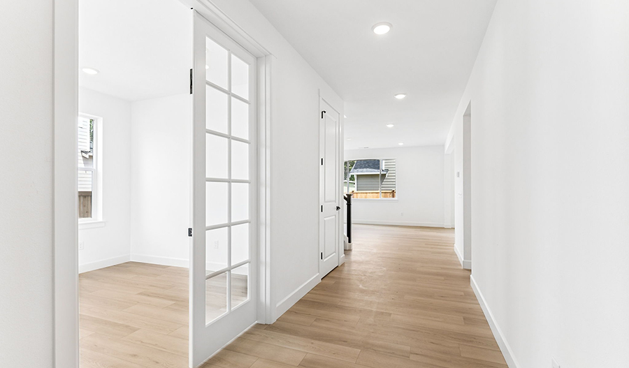 Entry of the Hemingway floor plan
