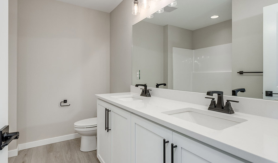 Bathroom of the Ironwood floor plan