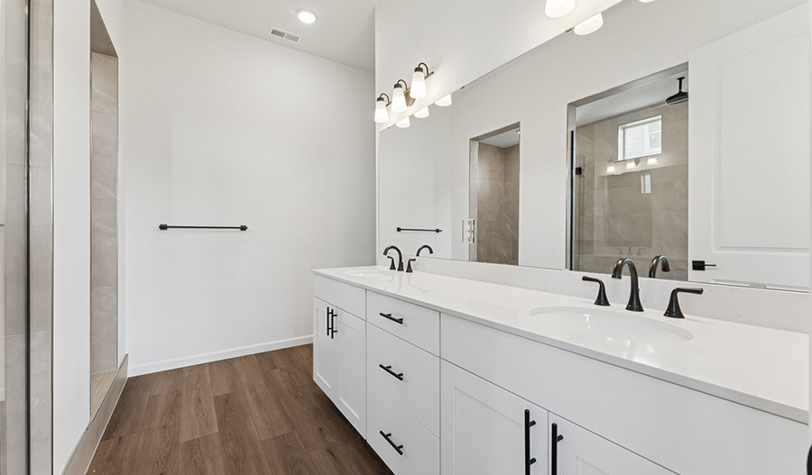 Bathroom of the Arlington floor plan