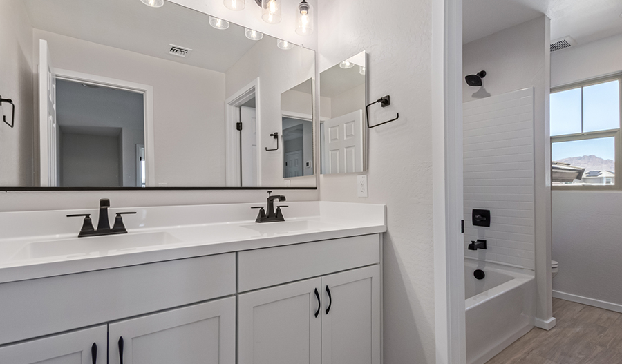 Bathroom of the Zinc floor plan