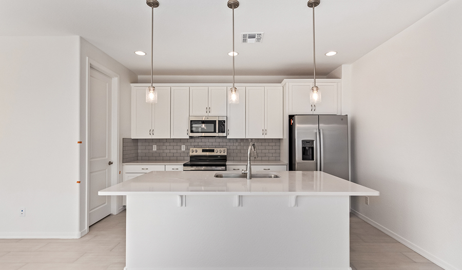 SeasonsatEntradaDelOro Kitchen of the Larimar floor plan