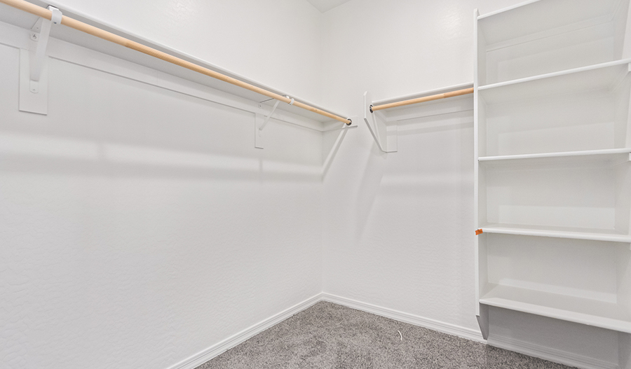 SeasonsatEntradaDelOro Closet of the Larimar floor plan