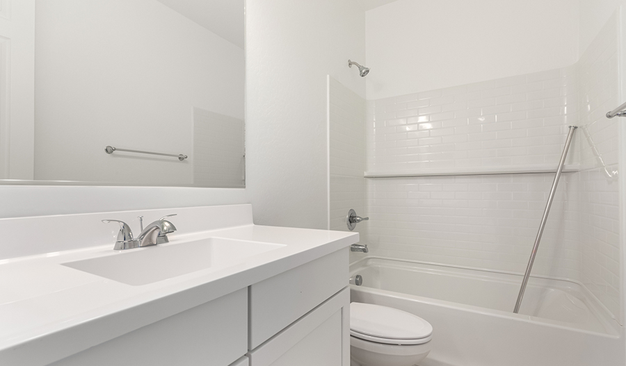 Bathroom of the Onyx floor plan