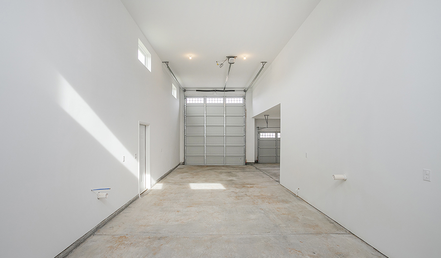 Garage of the Bronze floor plan
