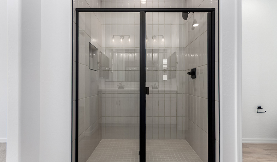 Bathroom of the Peridot floor plan