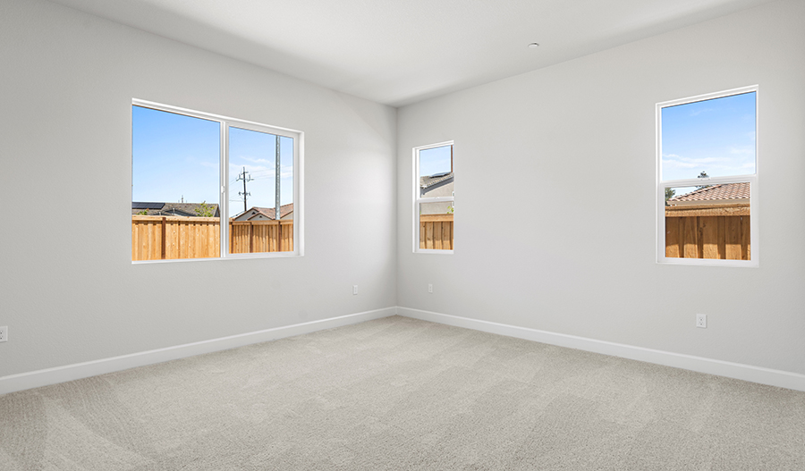 Bedroom of the Decker floor plan