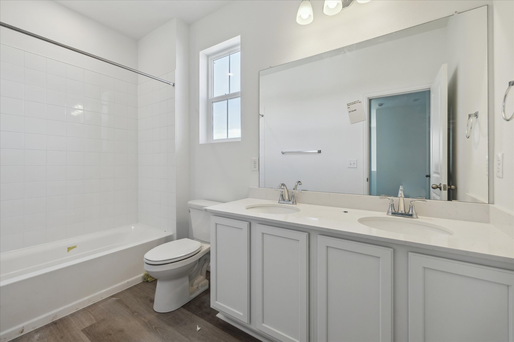 Bathroom of the CitrineDuo floor plan