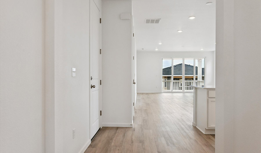 Entry of the Alexandrite floor plan