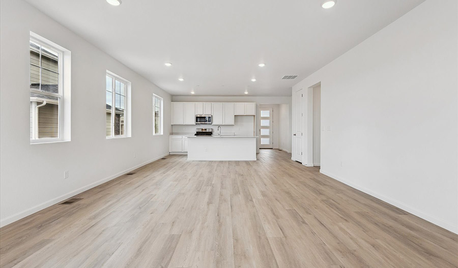 Dining of the Alexandrite floor plan