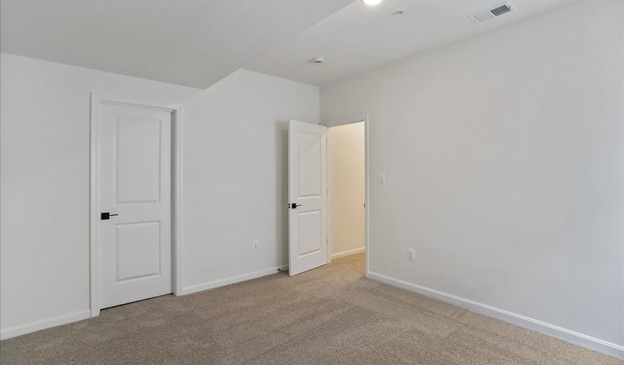 Bedroom of the Decker floor plan