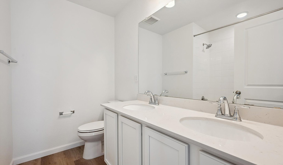 Bathroom of the Lapis floor plan