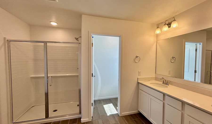 Bathroom of the Layla floor plan