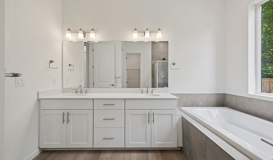 Bathroom of the Decker floor plan