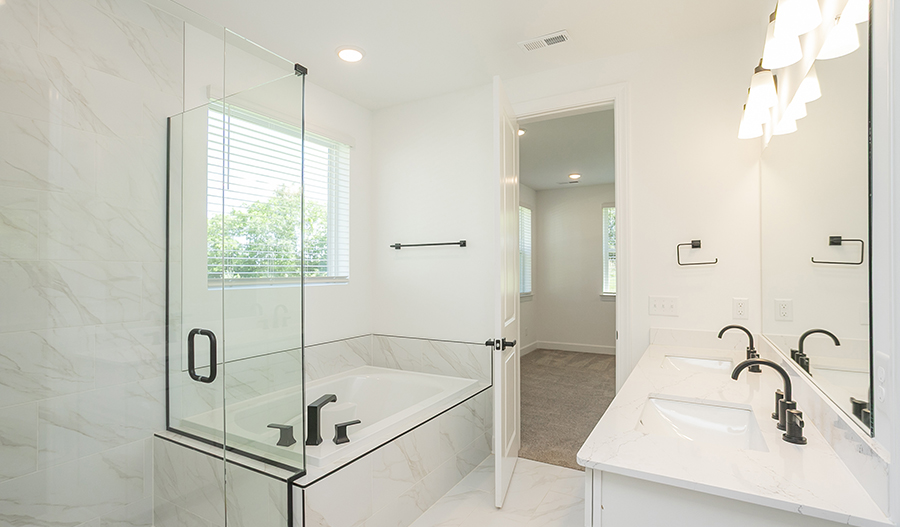 Bathroom of the Denali floor plan