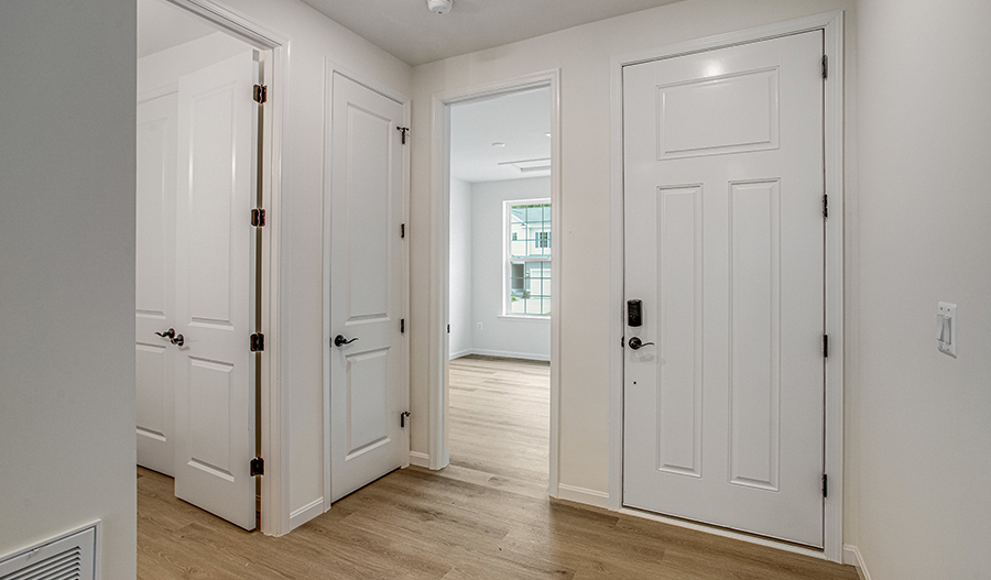 Hallway of the Pearl floor plan