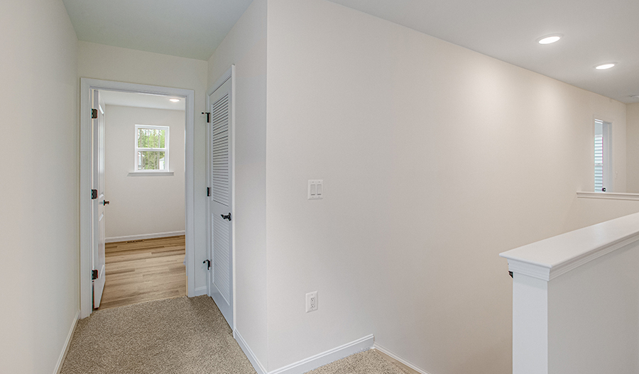 Hallway of the Pearl floor plan