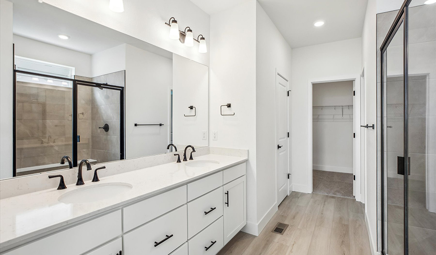 Bathroom of the Julien floor plan